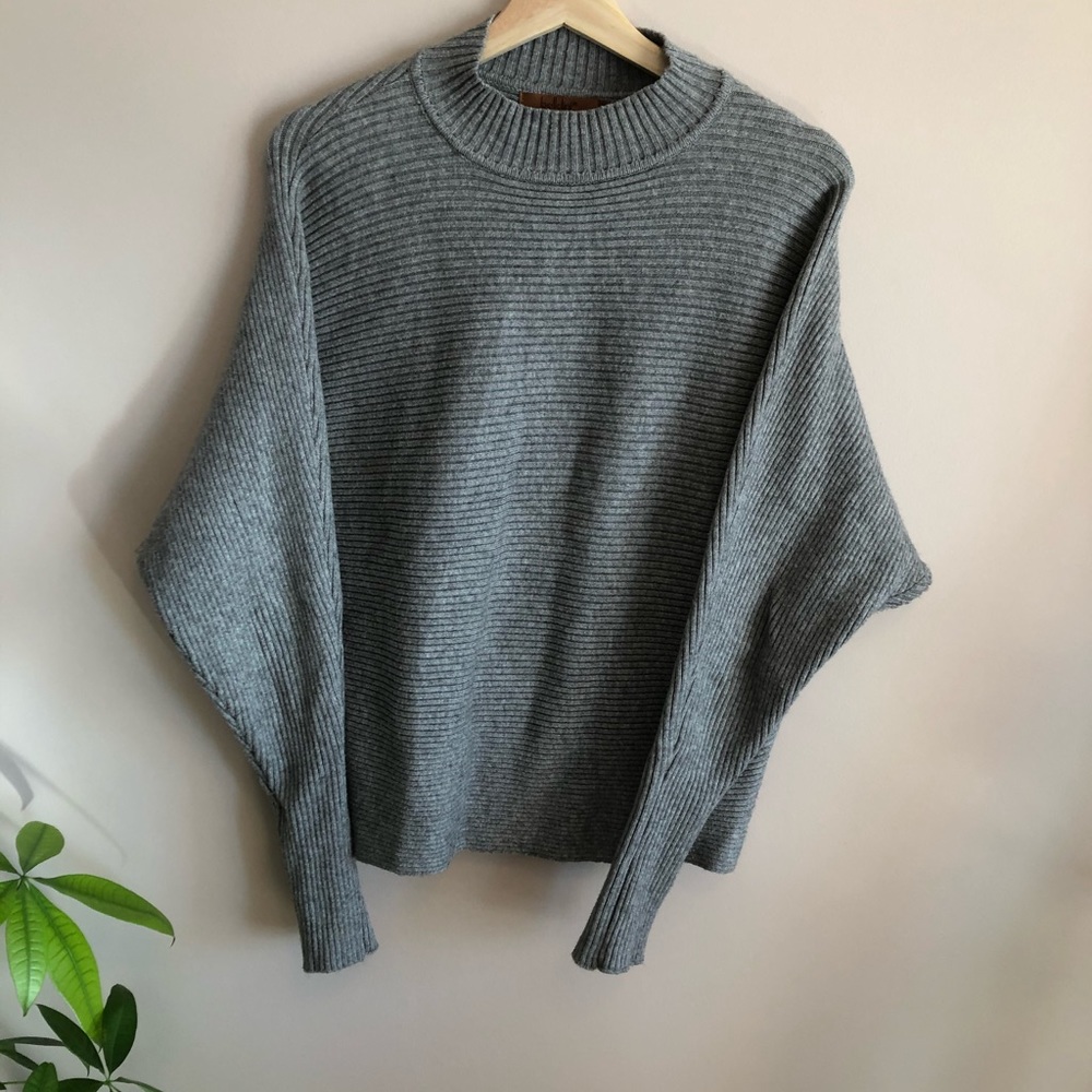 Cropped Ribbed Sweater with 10% Cashmere